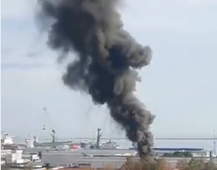 Explozia s-ar fi produs la un petrolier FOTO Captură