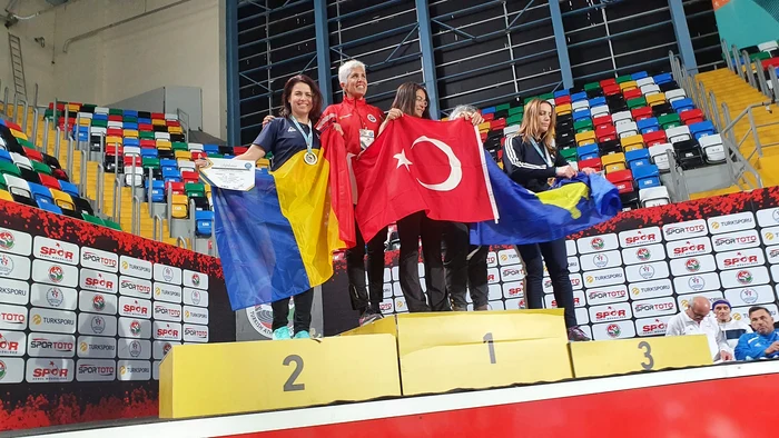 Simona a obținut argint în două probe, la Campionatul Balcanic FOTO: arhiva personală