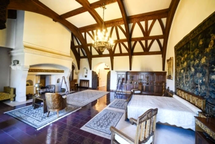 Dormitorul Reginei Maria 9 jpg jpeg