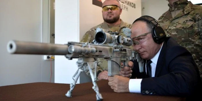 Vladimir Putin testează noua arma SVCh-308