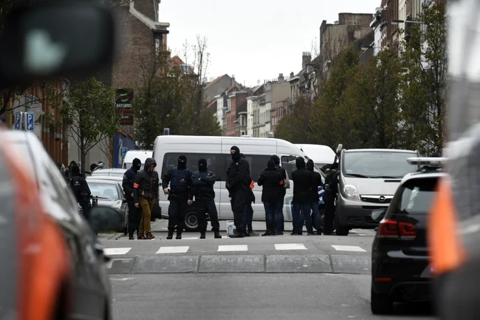 Hamza Attou şi Mohammed Amri au fost arestaţi luni, la Molenbeek, în Belgia FOTO AFP