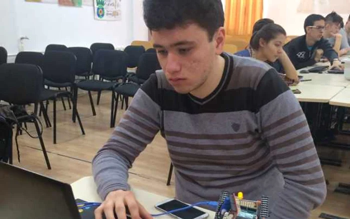 Andrei Marin şi-a dedicat sute de ore pentru invenţiile sale