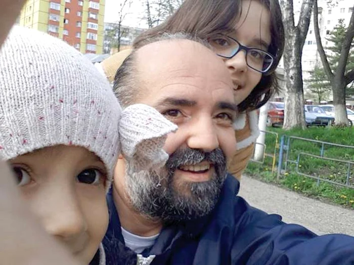 Daniel cu Darius (14 ani) şi Salma (5 ani)