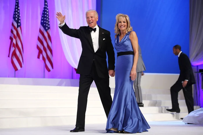 
    Joe Biden și Jill Biden  