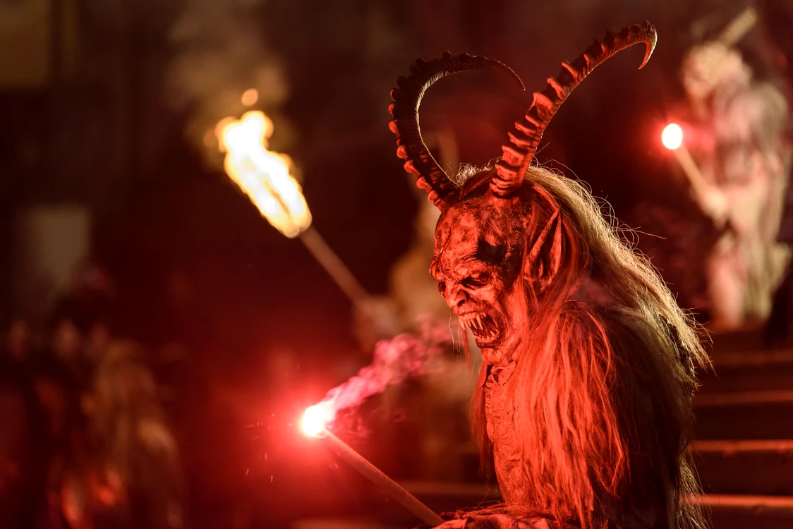 Krampus, monstrul care duce copiii în iad. FOTO Shutterstock