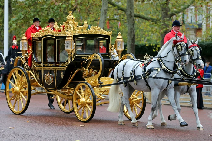 Diamond Jubilee State Coach - Caleașca de stat de la Jubileul de diamant al reginei. FOTO AFP 