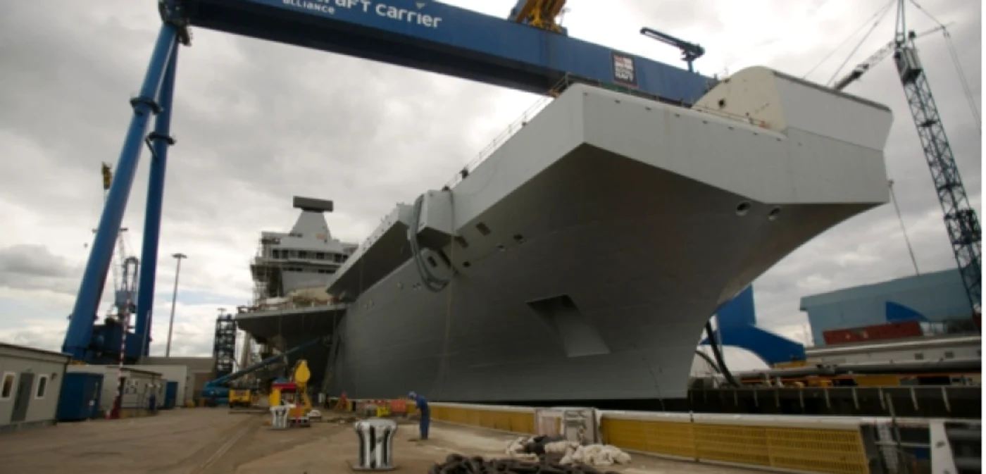 HMS Queen Elizabeth în timpul construcţiei la Rosyth, Scoţia FOTO: Getty Images