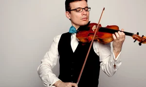 Concertul nr  1 pentru vioară şi orchestră semnat de Dumitru Capoianu,  creatorul muzicii pentru "Omulețul" lui Gopo, interpretat de ALEXANDRU TOMESCU jpeg