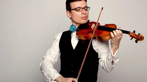 Concertul nr 1 pentru vioară şi orchestră semnat de Dumitru Capoianu, creatorul muzicii pentru "Omulețul" lui Gopo, interpretat de ALEXANDRU TOMESCU jpeg