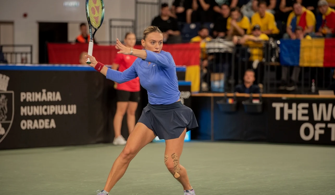 Ana Bogdan a adus două dintre cele patru victorii (FOTO: Facebook FR de Tenis)