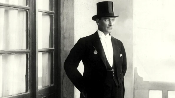 Mustafa Kemal Atatürk «Părintele turcilor» jpeg
