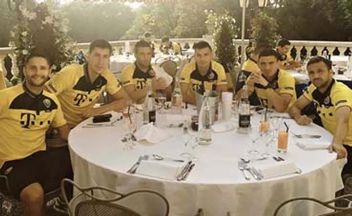Selecţionerul a decis să le ofere şi câteva momente de relaxare jucătorilor săi la un restaurant de fiţe