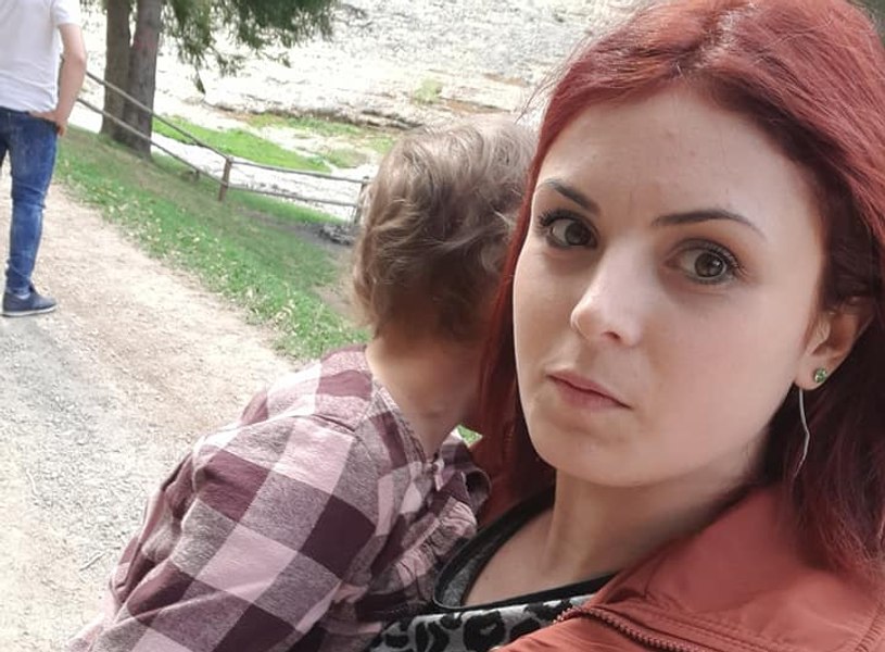 Tragedia unei tinere care a murit la nici 30 de ani. A vrut să devină mamă, deși medicii i-au interzis. „N-am mai văzut atâția oameni la o înmormântare”