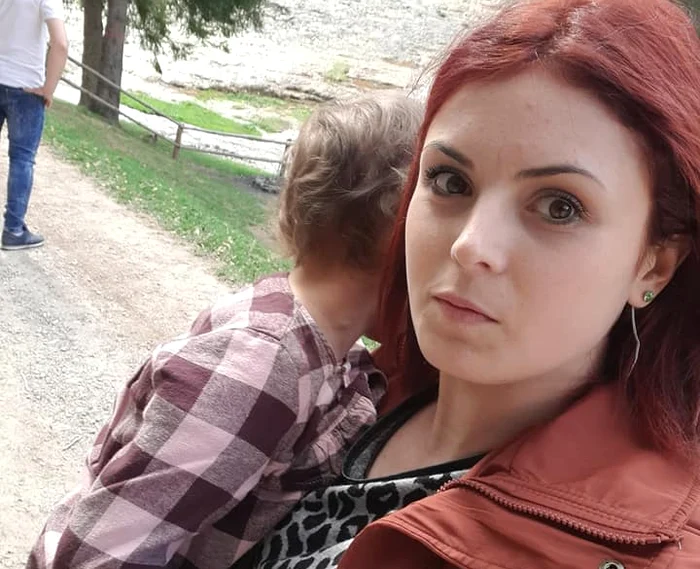 Tragedia unei tinere care a murit la nici 30 de ani. A vrut să devină mamă, deși medicii i-au interzis. „N-am mai văzut atâția oameni la o înmormântare”