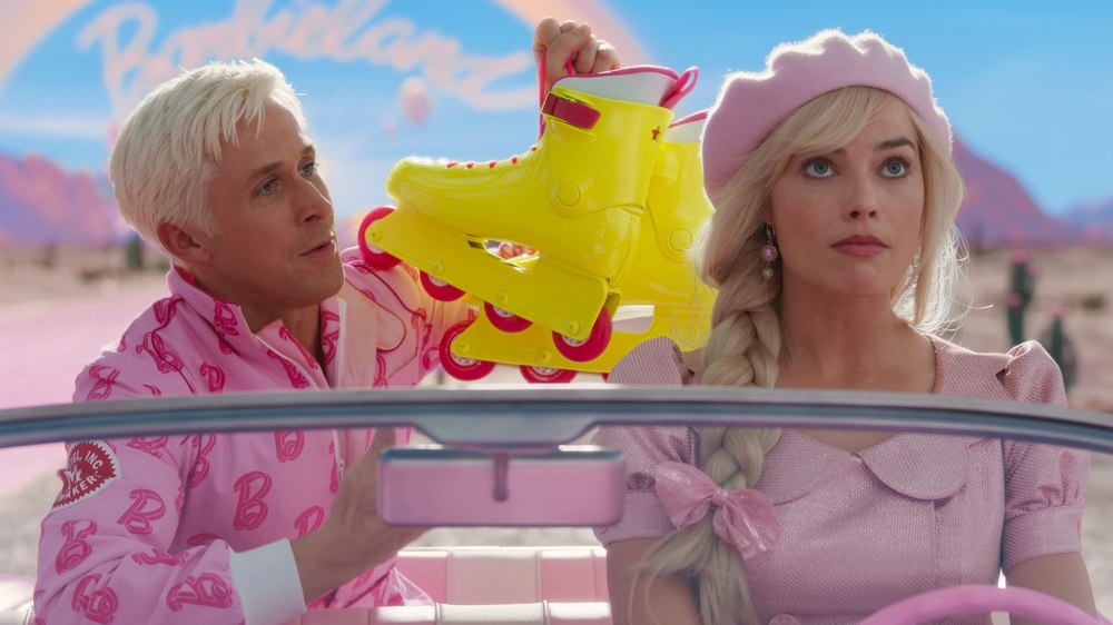 Barbie face rozul popular în business. Ce acorduri a încheiat Mattel după succesul filmului