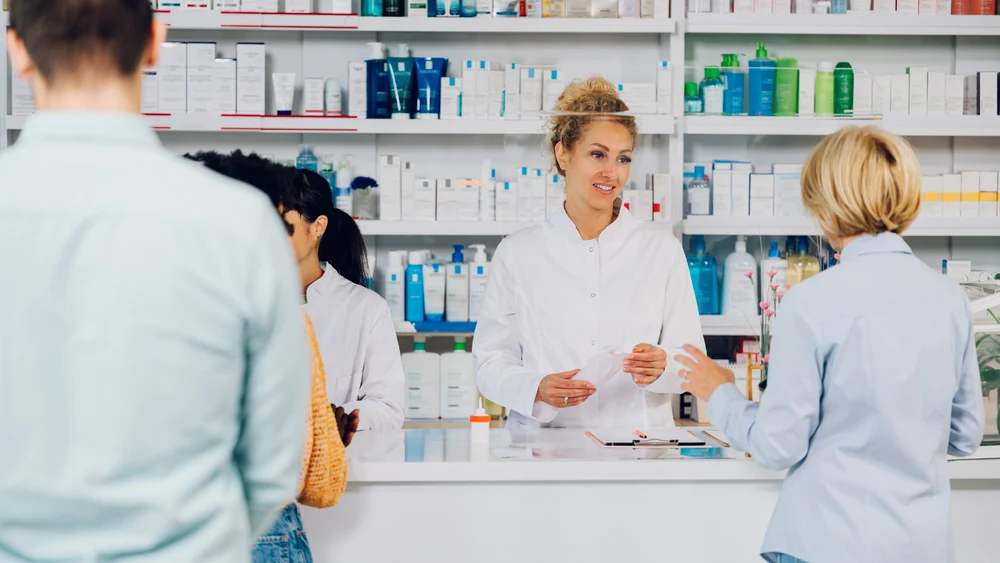 De la tratamente la prevenție: rolul farmaciilor moderne în protejarea sănătății digestive