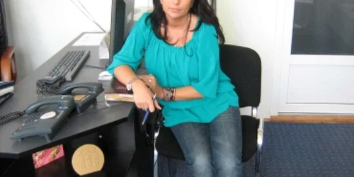 Satu Mare: Fetiţă de patru ani bătută cu biciul de tată