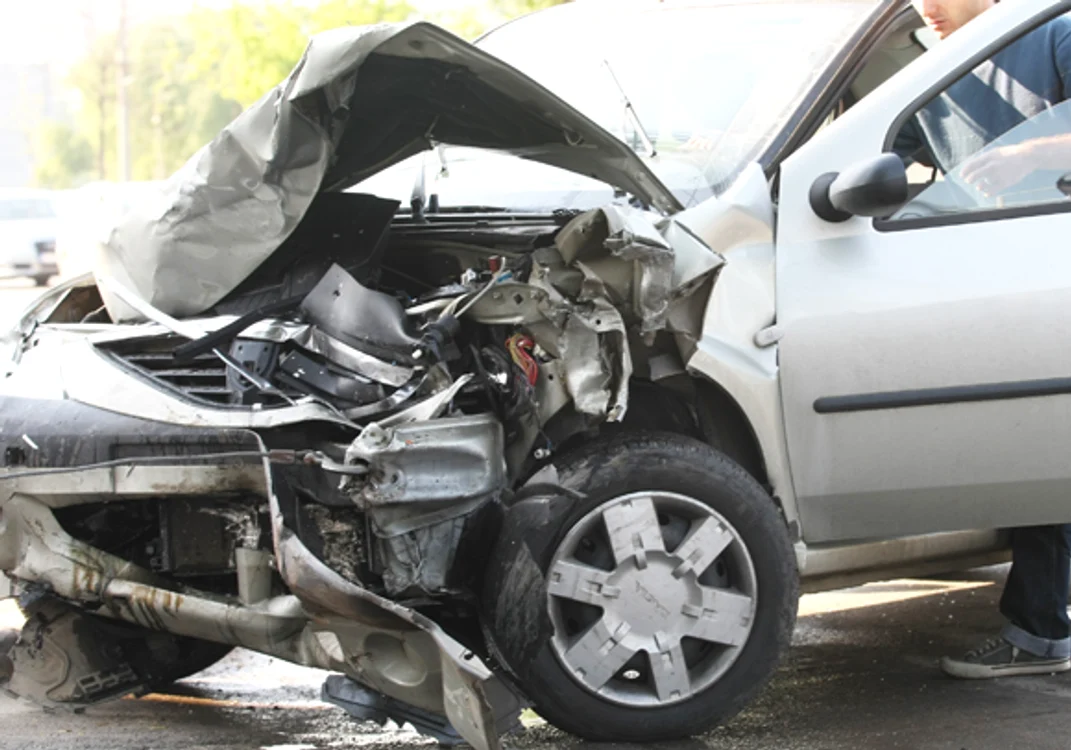 
    Sunt multe vedetele implicate în accidente rutiere. Click! îți prezintă cele mai impresionante cazurifoto: Click!  