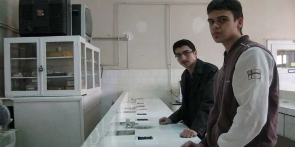 Fandi Anas si Al-Najdawi Jousef au venit din Siria si Iordania pentru a studia medicina la Targu Muress