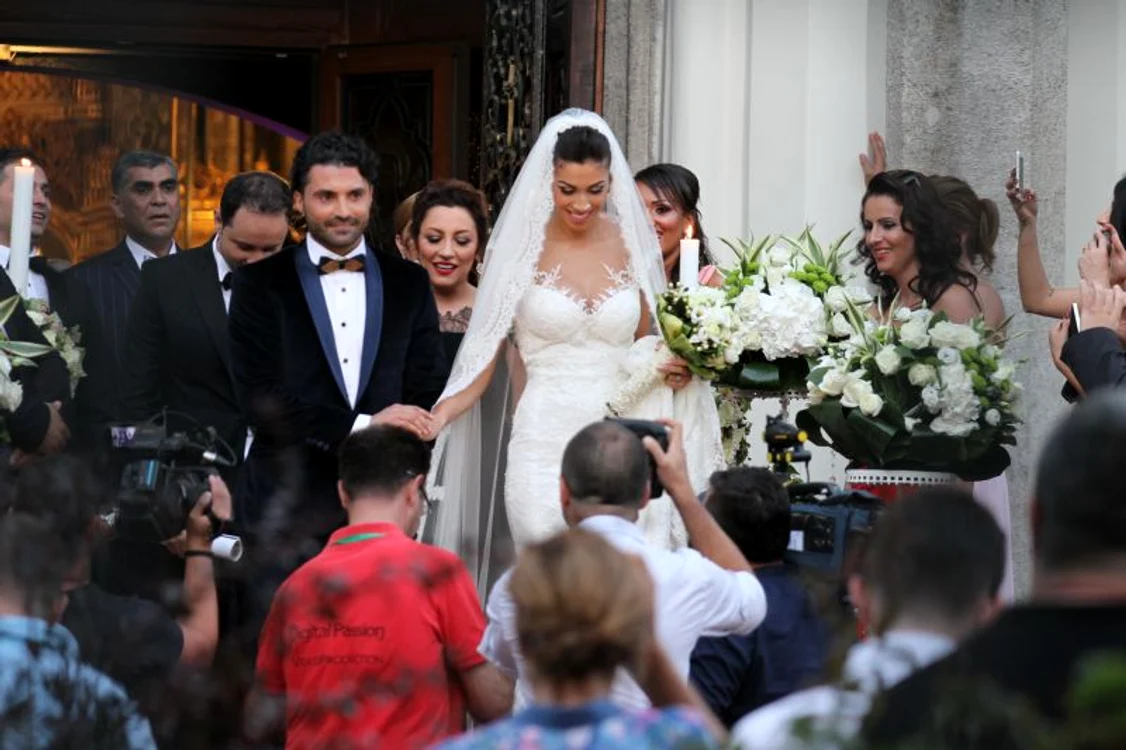 Pepe şi Raluca sunt acum soţ şi soţie şi în faţa lui Dumnezeu