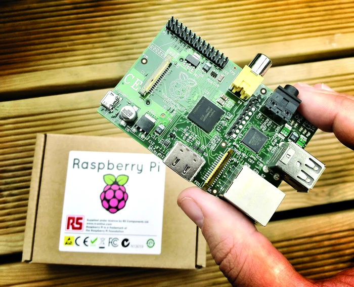 Placa Raspberry PI poate înlocui un calculator rudimentar