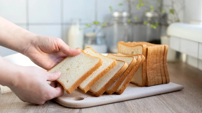 De ce rezistă atât de mult pâinea ambalată