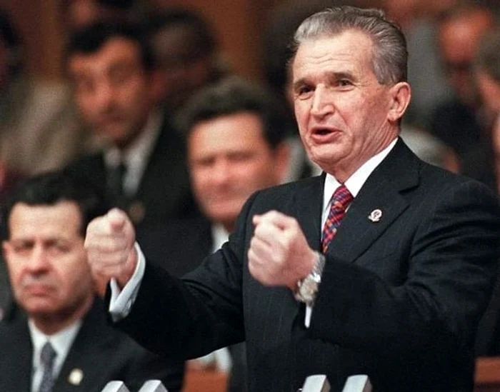 
    Nicolae Ceaușescu, în 14 septembrie 1966. Pe atunci, 1 decembrie nu era considerat motiv de sărbătoare naționalăFoto: Mediafax  