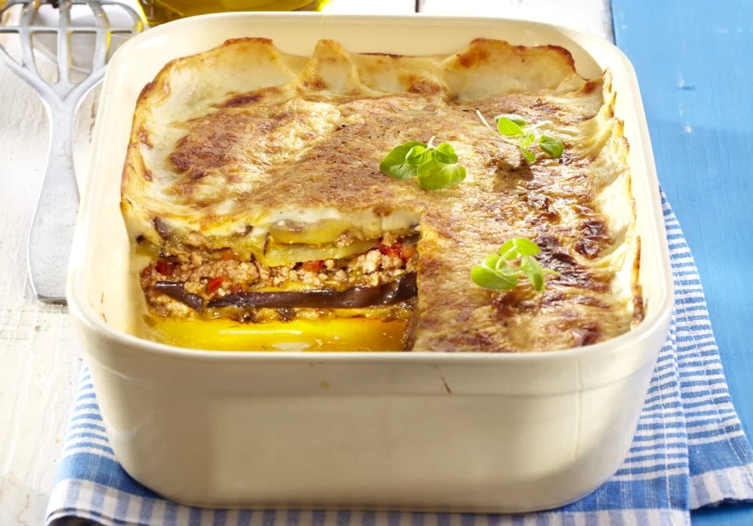 musaca de vinete si cartofi cu carne jpeg