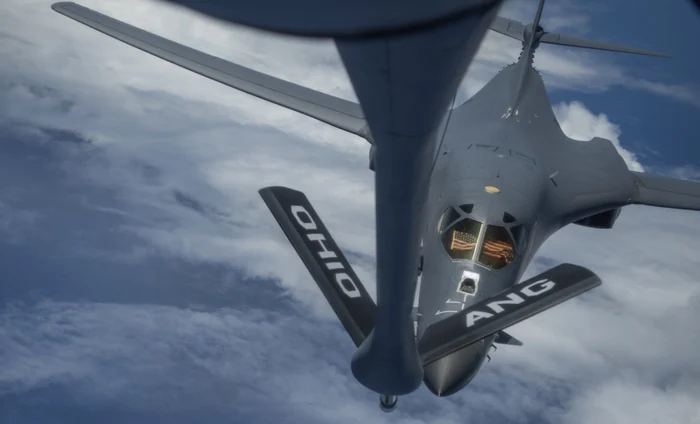 Bombardierele B-1B Lancer au survolat şi Europa de Est FOTO U.S. Air Force Senior Airman River Bruce