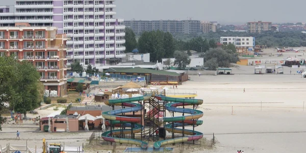 Situaţia construcţiilor din Mamaia va fi decisă de judecători 