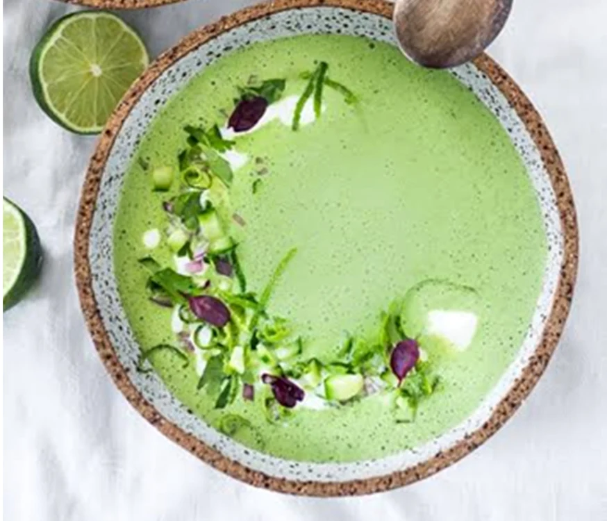Supa fără gătire care poate reduce riscul de cancer. Foto: feastingathome.com