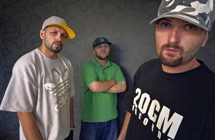 Trupa Paraziţii înseamnă acum Ombladon, Cheloo şi Freakadadisk