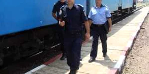 În plasa poliţiştilor şi jandarmilor au căzut şeful de tren şi conductorul