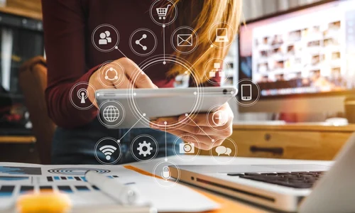 Digitalizare tableta laptop computer concept FOTO Shutterstock