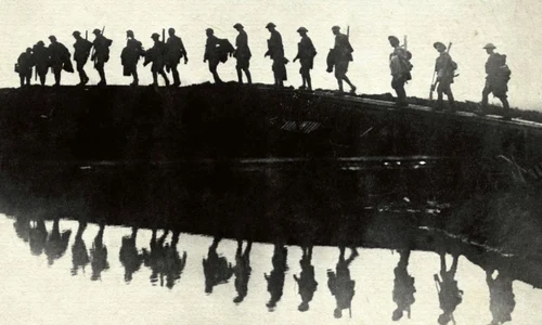 O «nuntă» a națiunilor și câteva milioane de înmormântări  Intrarea României în Primul Război Mondial jpeg