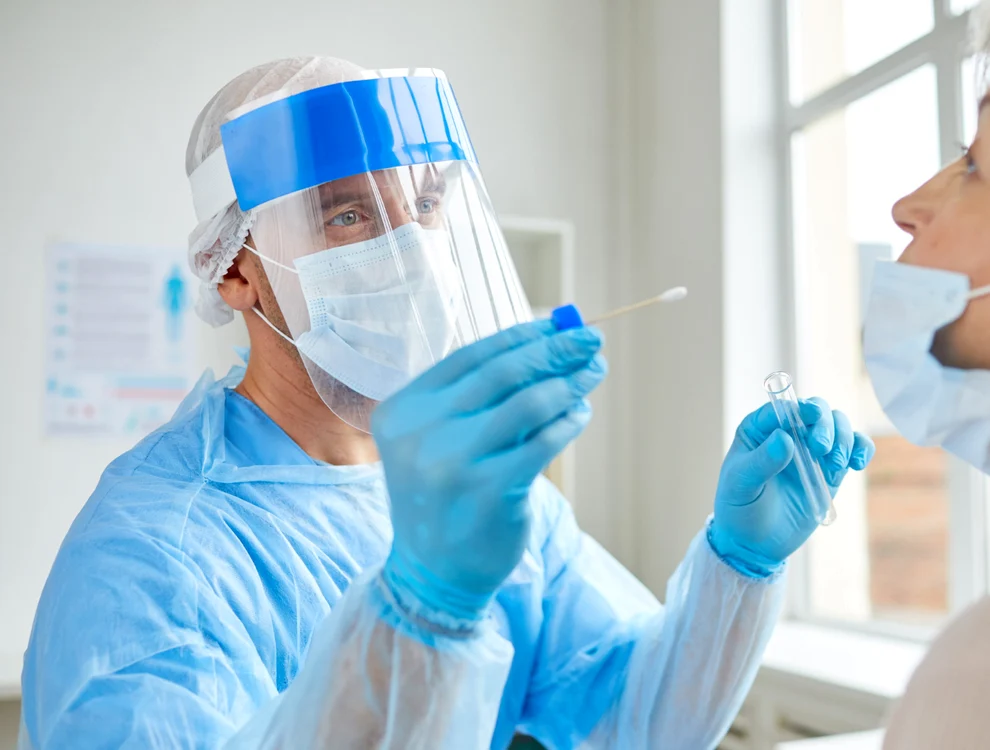 
    Doi bulgari și doi români au prezentat teste PCR false la granițăFoto: Shutterstock  