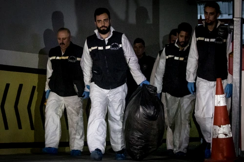 Poliţia turcă a percheziţionat clădirea şi a găsit urme de ADN ce îi aparţineau lui Khashoggi