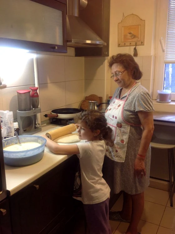 Ana, fetiţa lui Carmen Trandafir