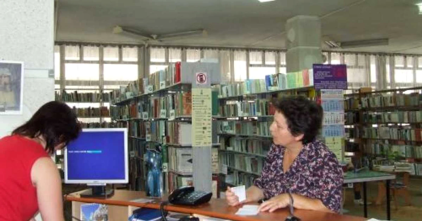 Înscrierile au loc la Filiala de carte străină a bibliotecii