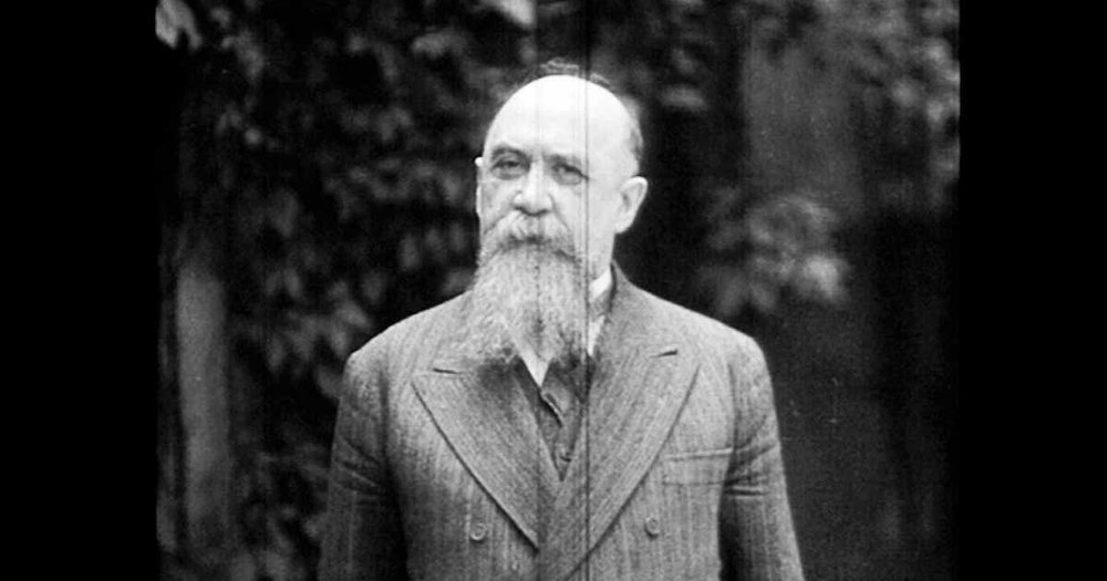 27 noiembrie: Asasinarea lui Nicolae Iorga. Legionarii îl considerau responsabil pentru moartea lui Zelea Codreanu