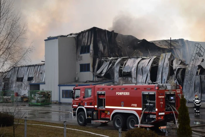 incendiu fabrica solina alba