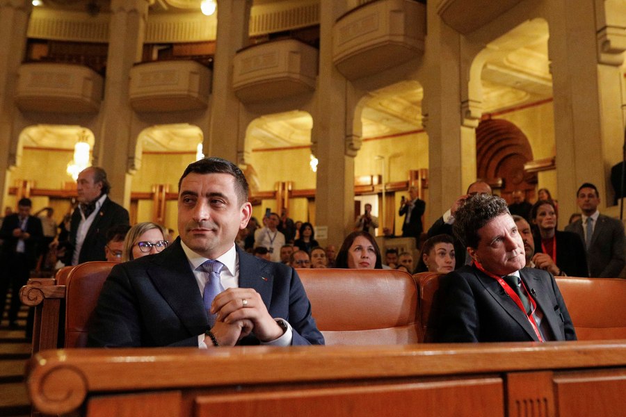 George Simion versus Nicușor Dan: Cotele pentru turul 2 al alegerilor prezidențiale sunt acum la egalitate
