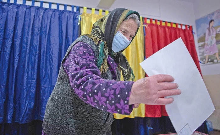 Cea mai scăzută prezenţă la vot de după 1990 la parlamentare: doar 31,84% dintre românii din ţară au venit în faţa urnelorFoto: Inquam Photos
