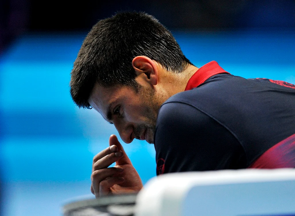 Djokovic a avut mari probleme la ochiul drept