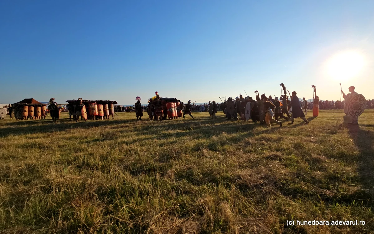 Confruntări dintre daci și romani, puse în scenă la Dacfest. Foto: Daniel Guță