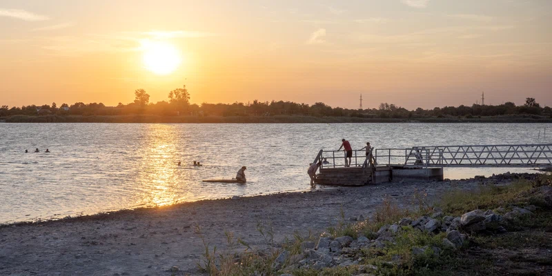apus la Amara FOTO arh Mihai Rotaru jpg
