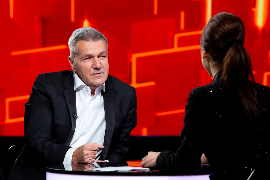 Dan Bittman i-a dăruit un inel lui Denise Rifai. Foto: Arhivă