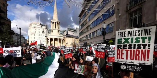 Defilare pro Palestina la Londra FOTO EPA EFE jpg