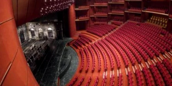 Sala Mare a Teatrului Naţional Bucureşti se va numi Sala „Ion Caramitru”