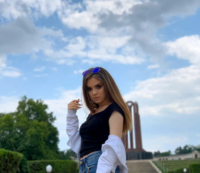 La doar 15 ani, Mara Georgescu este una dintre reprezentantele generației tinere care se impune prin personalitate, talent și perseverențăFoto: arhivă personală